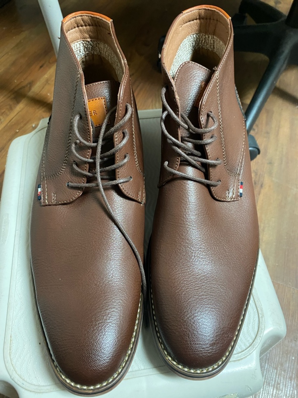 Tommy Hilfiger Brown Leather Chukka Boots with Subtle Flag Detail